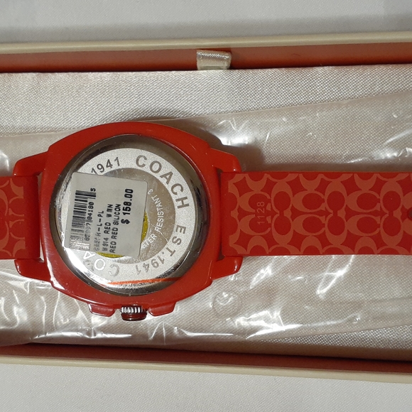 Coach Resin Watch-Red - Picture 4 of 6